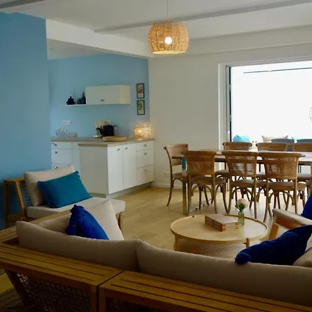 House Near Equipped For 8 People Holiday home *