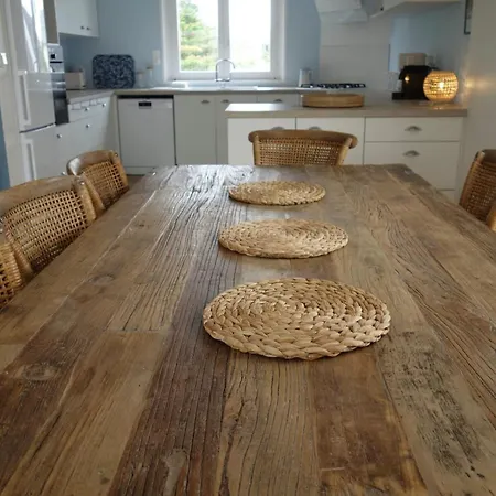 House Near Equipped For 8 People Holiday home