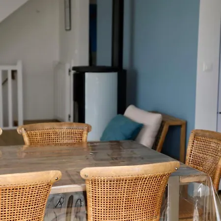 House Near Equipped For 8 People